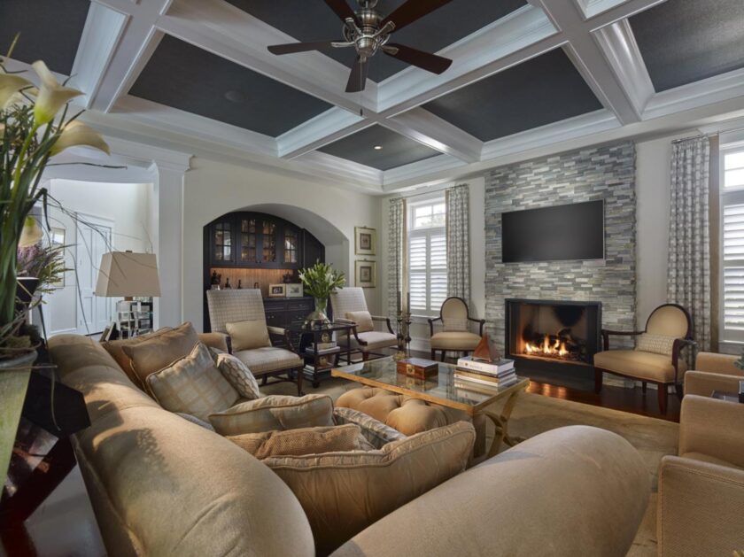 Corner Beach House Stone Habor, NJ - Megan Gorelick Interiors